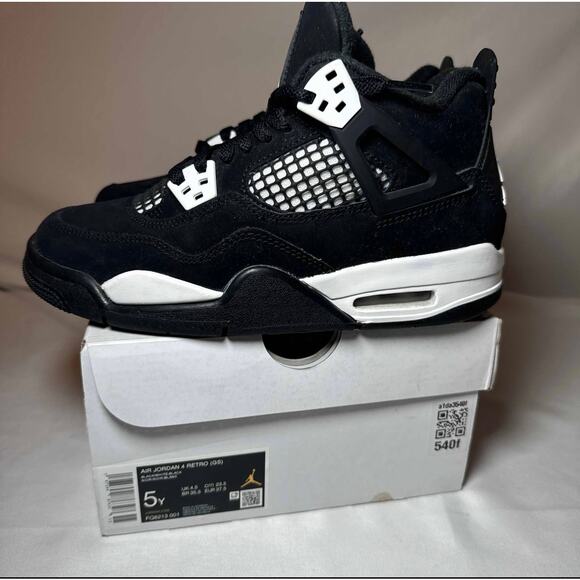 Size 5 - Nike Air Jordan 4 Retro GS White Thunder Men's Shoes - Picture 8 of 10